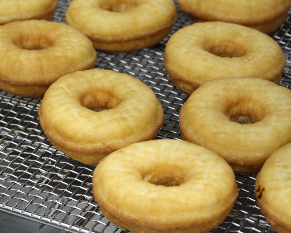 ドーナツ&カフェ「OLY CAFE」普天間スィーツ